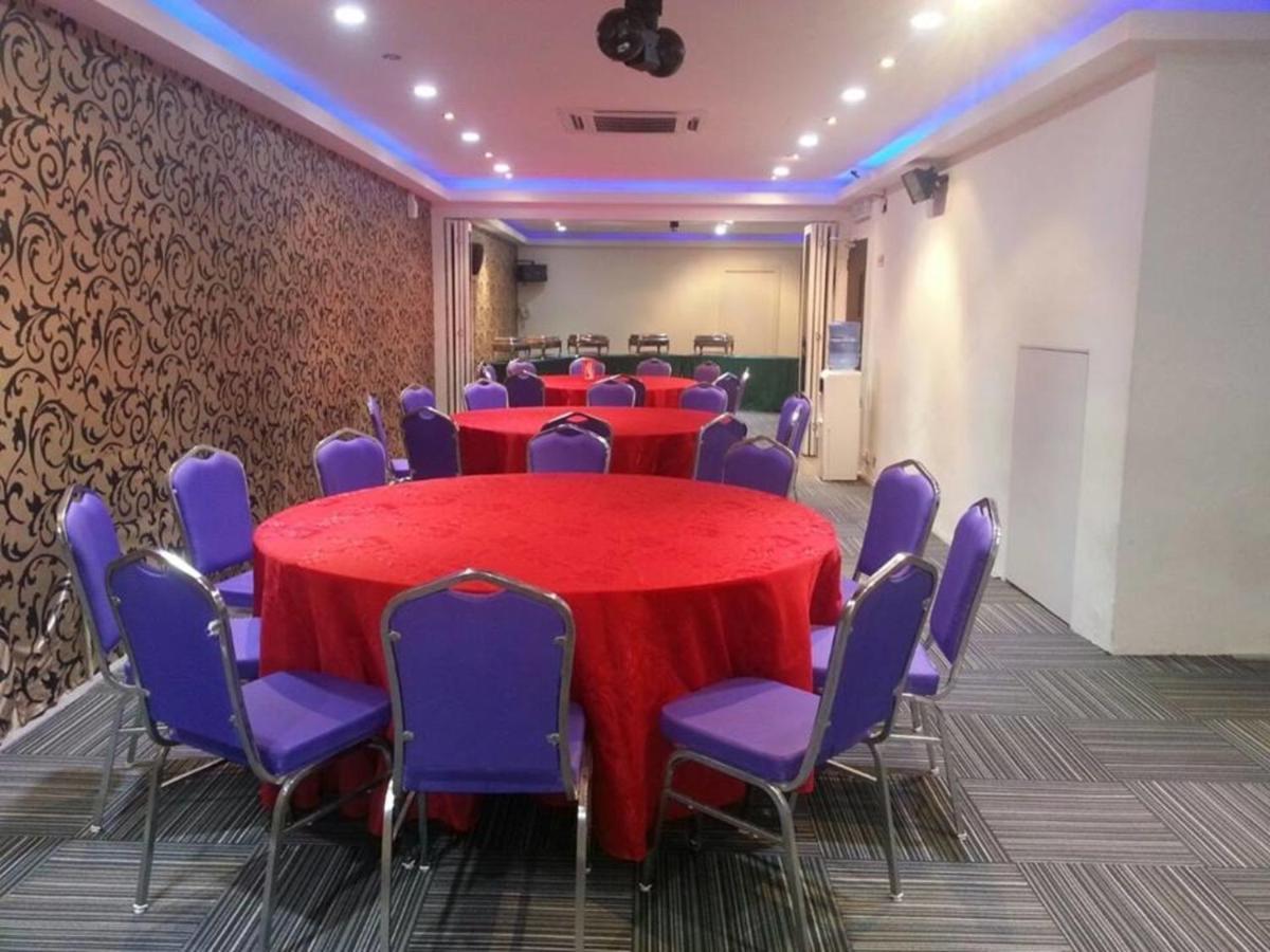 Biz Hotel Batu Pahat Exteriér fotografie