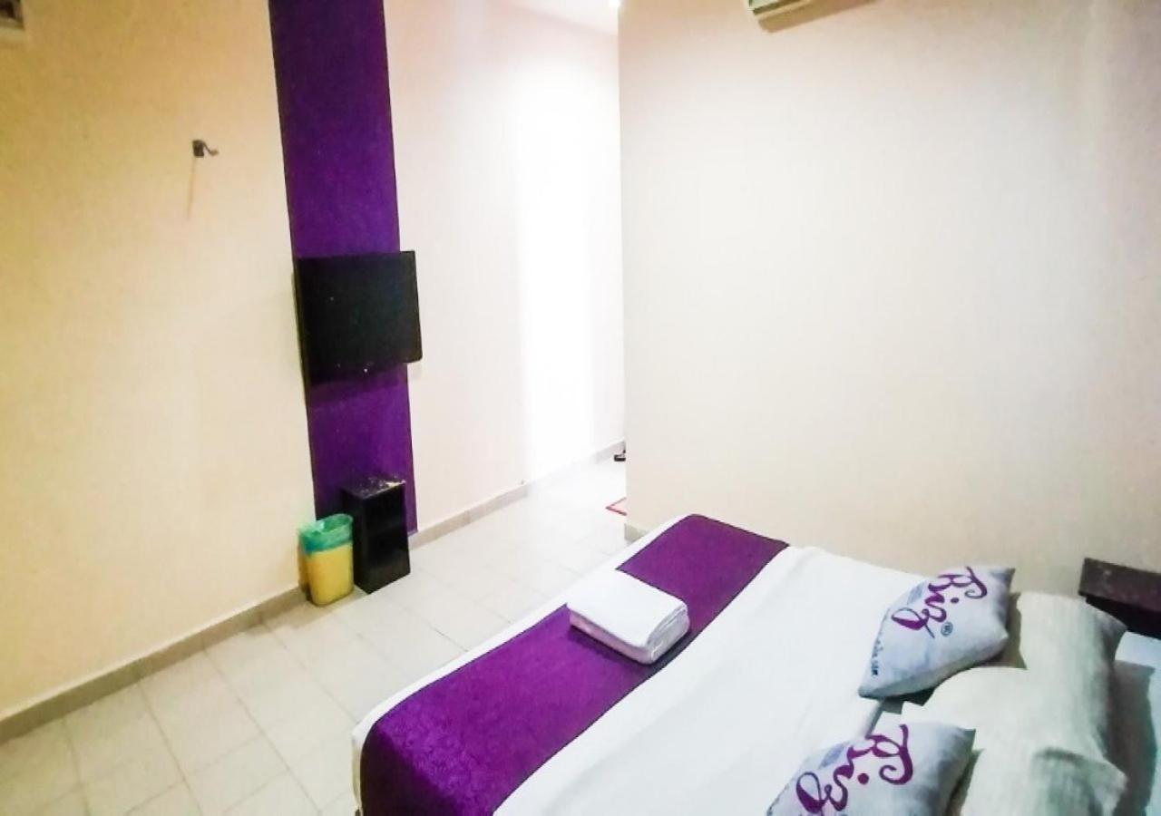 Biz Hotel Batu Pahat Exteriér fotografie